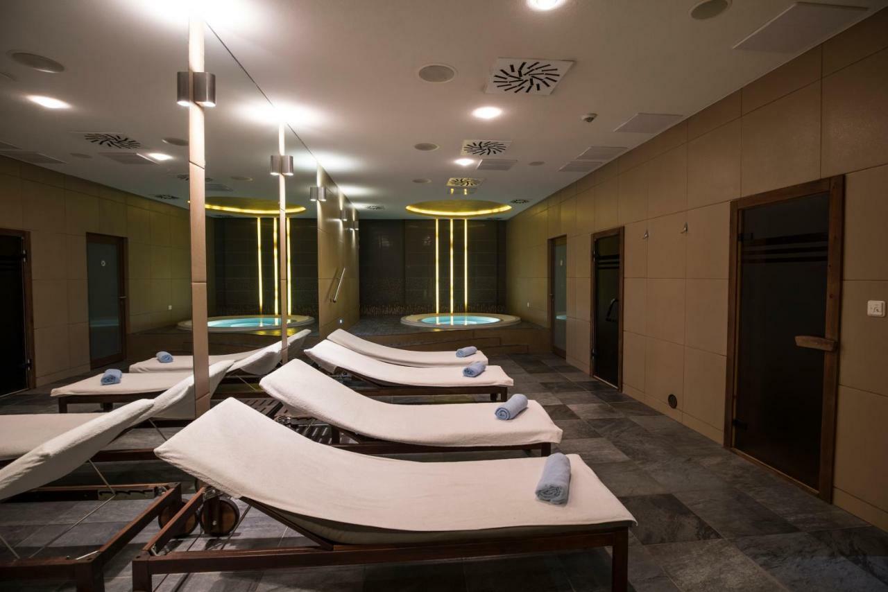 Art Hotel Kastiel Tomášov المظهر الخارجي الصورة